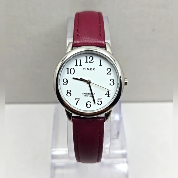 Timex Easy Reader 30mm Indiglo WR30m Womens Burgundy Strap Quartz New Battery WR - Picture 1 of 12